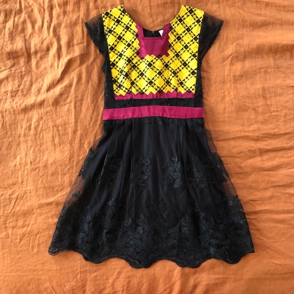 Mexican dress by Silvia Suarez from Oaxaca - Picture 1 of 8